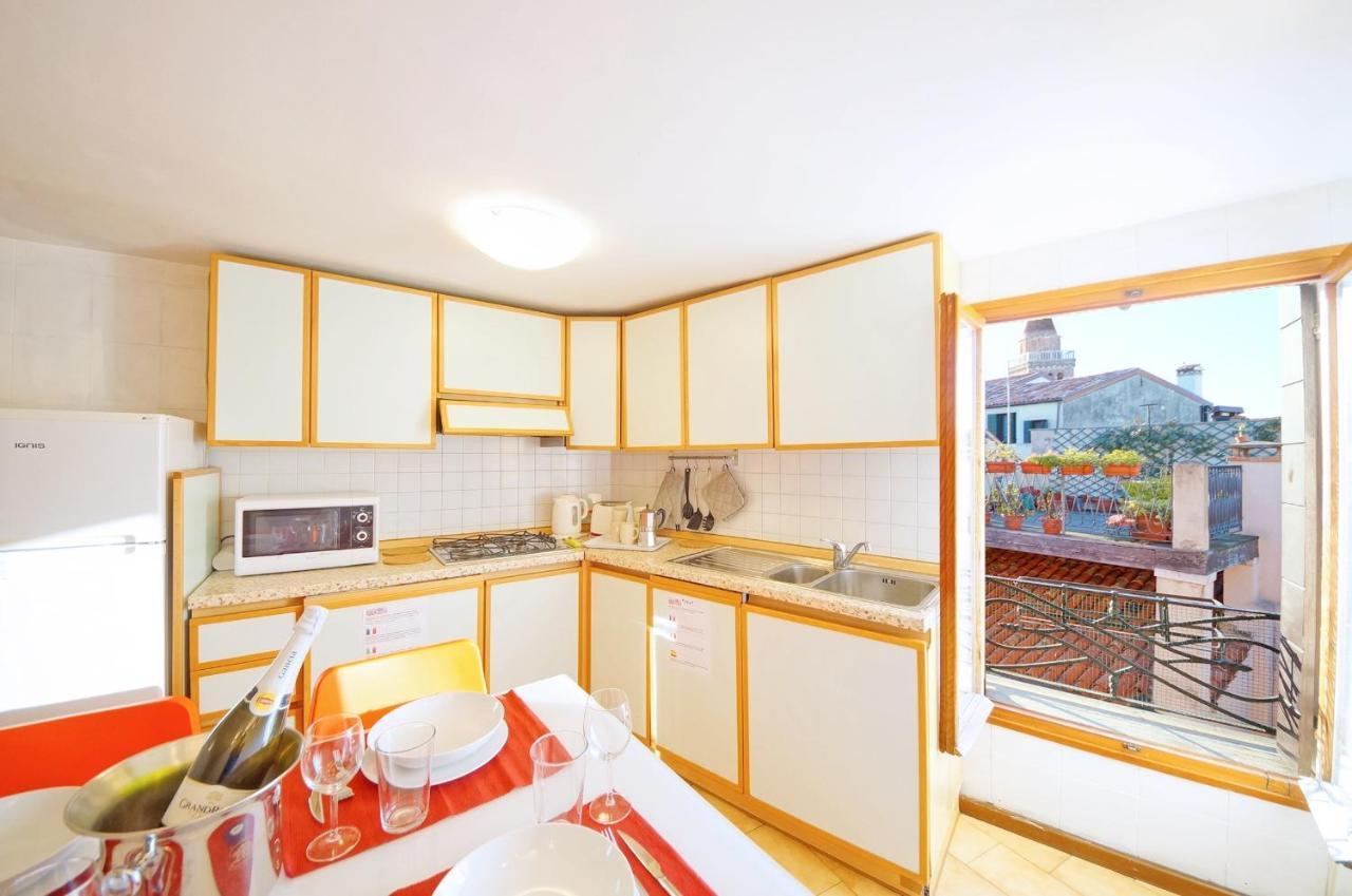 Campo San Polo Apartment Rialto Venesia Bagian luar foto