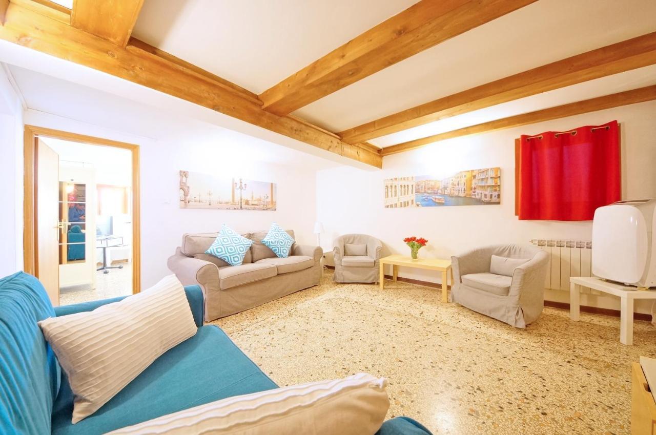 Campo San Polo Apartment Rialto Venesia Bagian luar foto