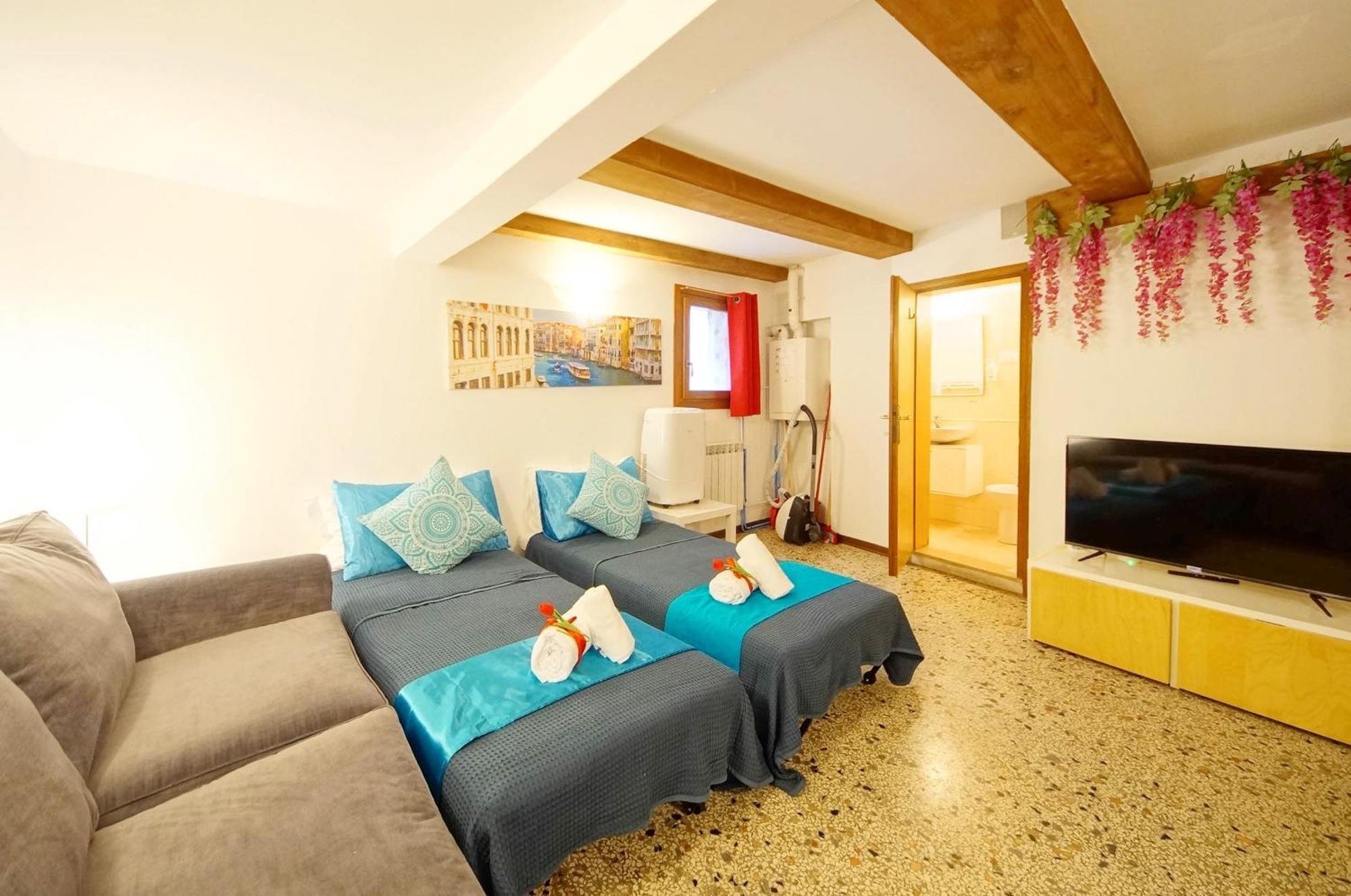 Campo San Polo Apartment Rialto Venesia Bagian luar foto